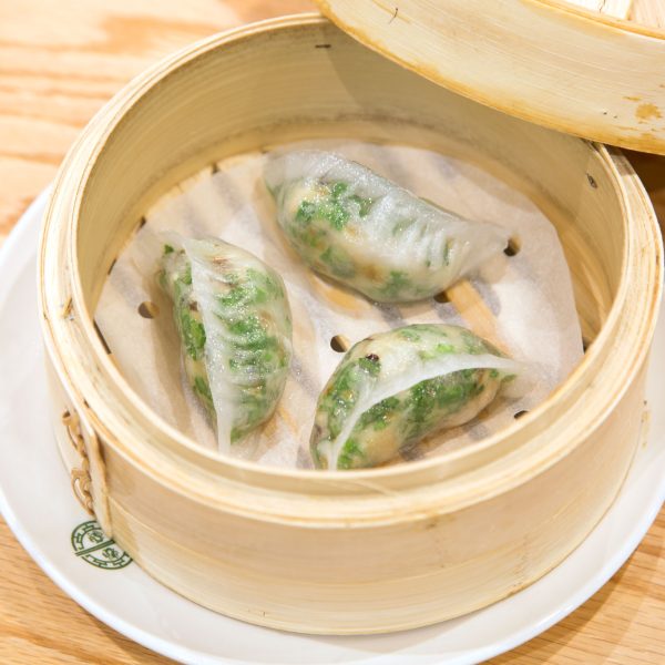 Tim Ho Wan - Picture of steamed shrimp and chives dumplings